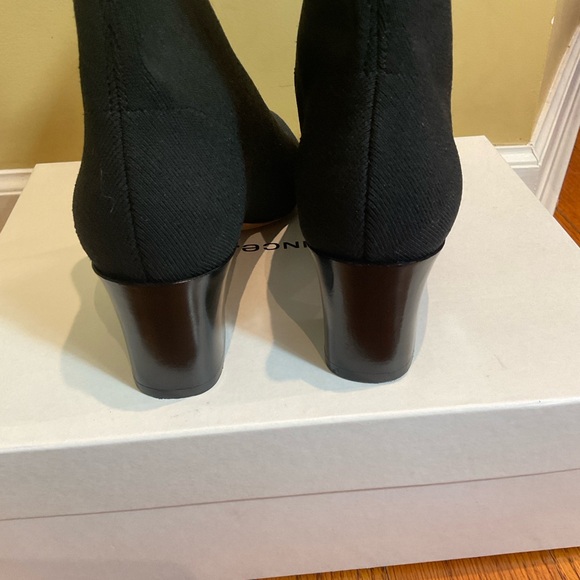 Vince Black  Luna Sock Boot EUC. Sz 8 - Picture 5 of 10